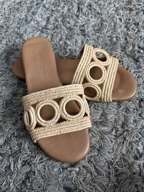 Le Mogador Beige Crochet Slide Sandal handmade in Morocco Sz 8
